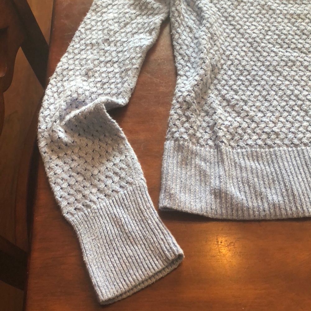 Sweater - Picture 4 of 4